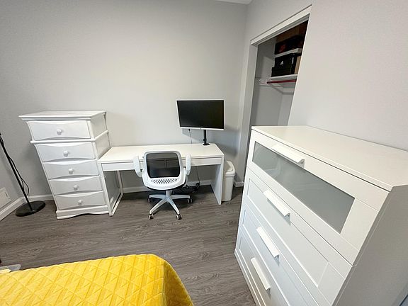 4th image of 3825 Joshua Pl #E