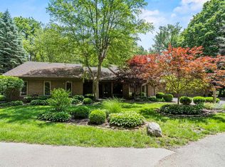 2727 Foxchase Run, Fort Wayne, IN 46825