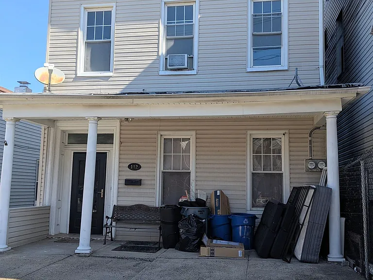 112 Hague St #2 — Photo 14