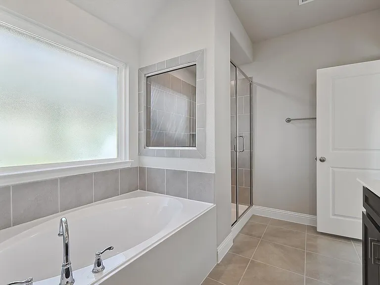 405 Portina Dr — Photo 26