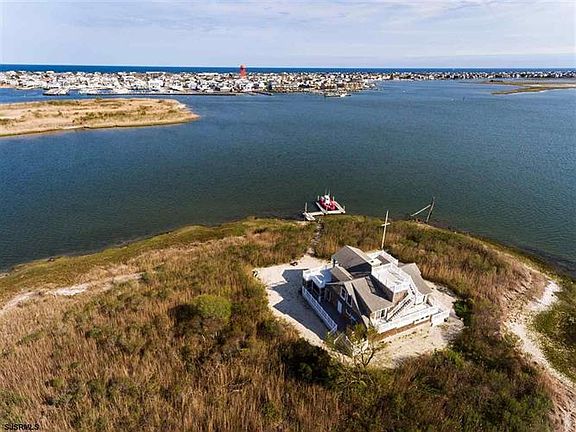2nd image of 4 Lower Little Island