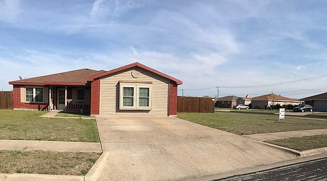 1st image of 4606 Oxford Dr