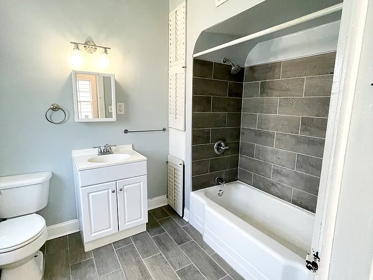 4811 Camp St — Photo 12