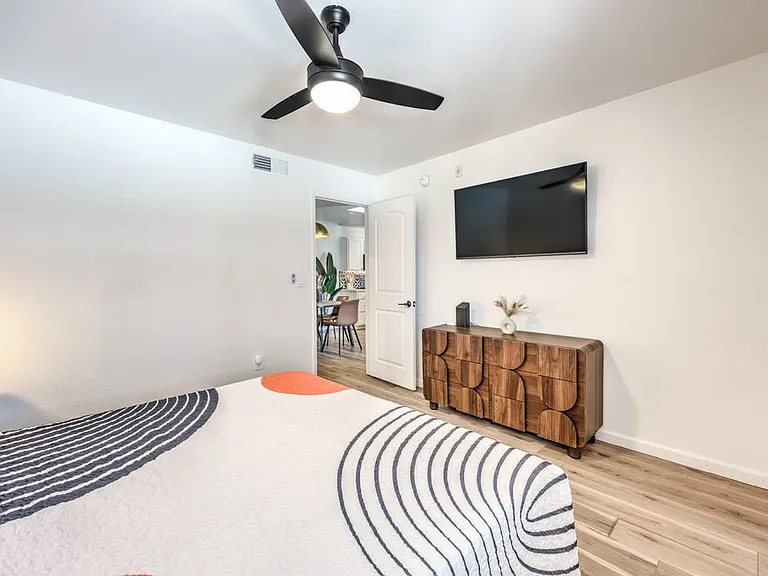 950 Seven Hills Dr 2825-17_05212026