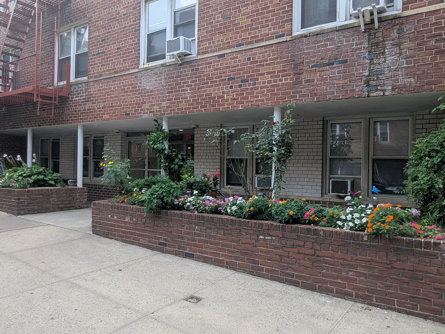 41-24 50th Street — Photo 1