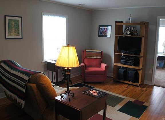 5th image of 6047 Glenway Dr