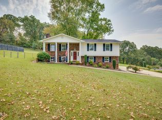720 S Sherbrooke Cir, Mt Carmel, TN 37645