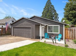 125 NE Pierce St, Estacada, OR 97023