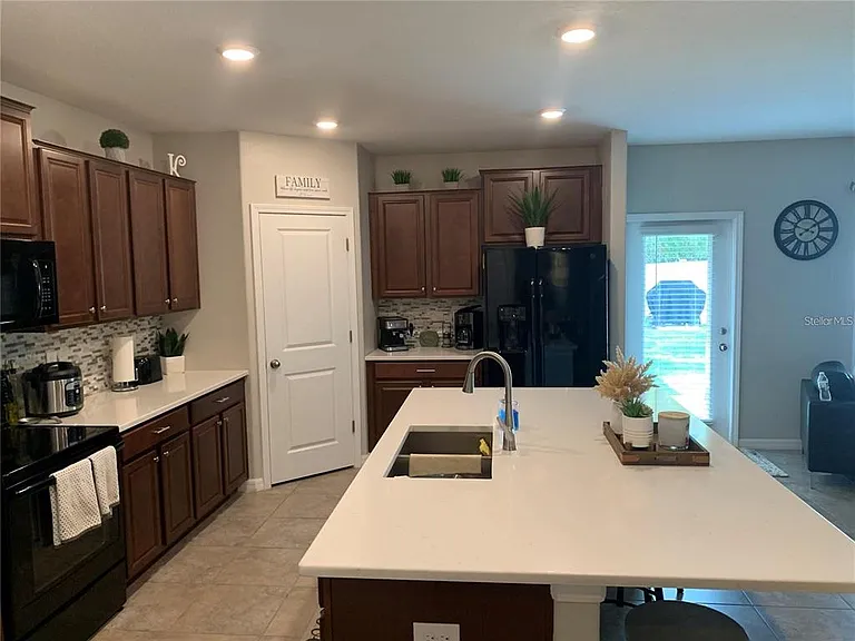 10460 Carloway Hills Dr — Photo 9