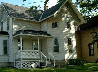 829 E Main St, Waukesha, WI 53186