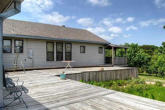 2nd image of 1987 Sommerfeld Dr