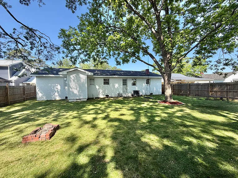 4155 Lee St — Photo 11