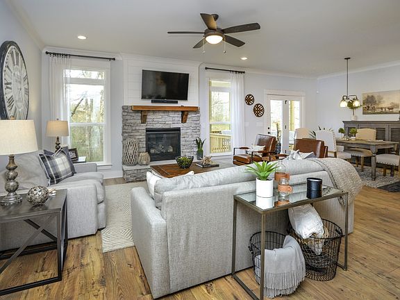 4th image of 813 Odell Lot 370