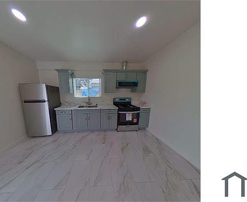 1st image of 4909 Almayo Ct #C