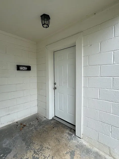 2 bed, 730 sqft, $1,050 — Photo 2