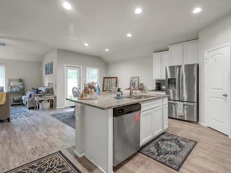 2290 Strong Horse Dr — Photo 10