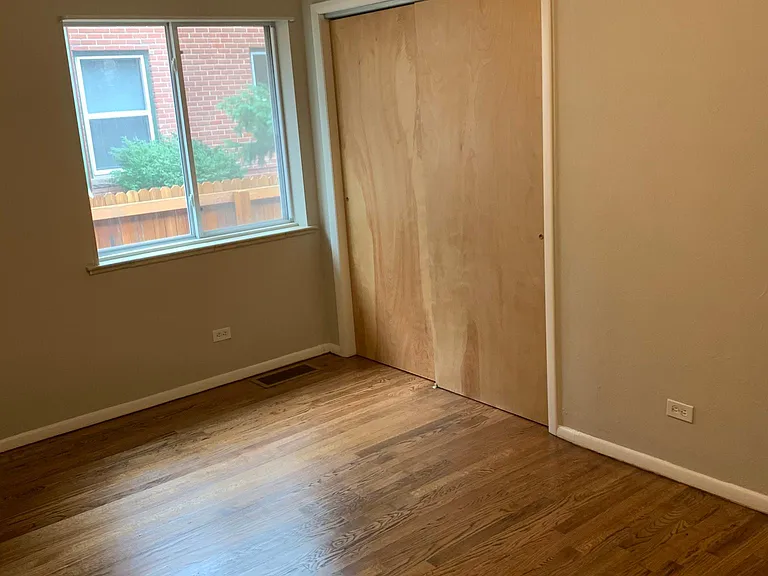 2325 S Clayton St — Photo 11