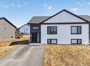 107 Francfort Cres, Moncton, NB E1G5W7