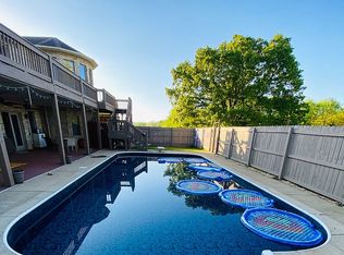 192 Rosecliff Dr, Fall Branch, TN 37656