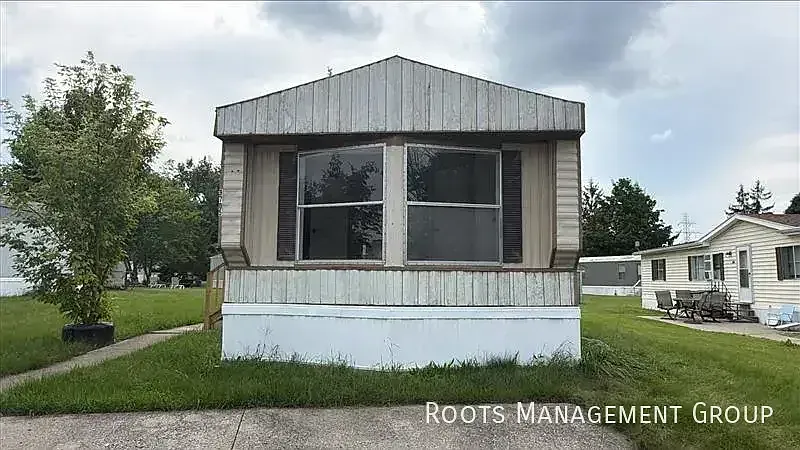 3 Bed 2 Bath Home Available for Lease at Oak Creek - Apply Now! — Photo 2