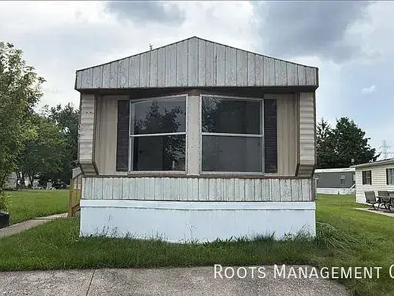 2nd image of 9705 Springvale Dr Space 9705