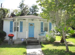 601 4th St W, Darien, GA 31305