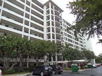 1st image of 605 Oaks Dr APT 408