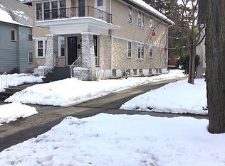 6645 W Lloyd St, Wauwatosa, WI 53213
