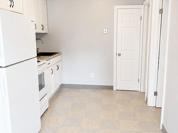 4th image of 62-70 E Main St #G