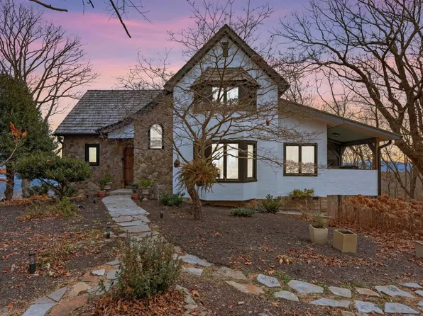 89 Halifax Farm Ln, Rising Fawn, GA 30738