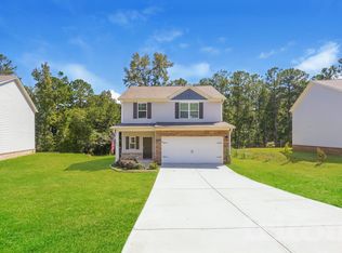 326 Augusta Woods Dr, Villa Rica, GA 30180