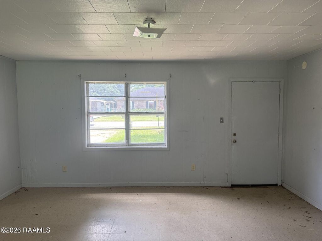 1188 Abraham Ave, Ville Platte, LA - View 3