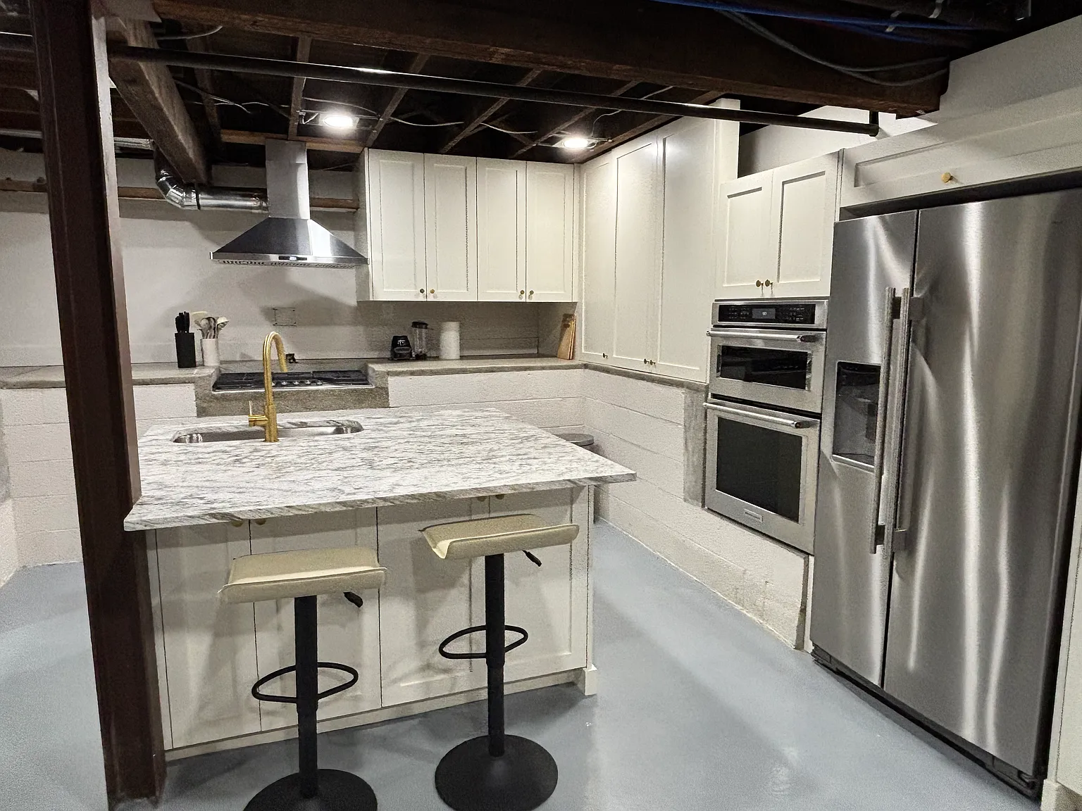Studio, 900 sqft, $1,390 — Photo 4