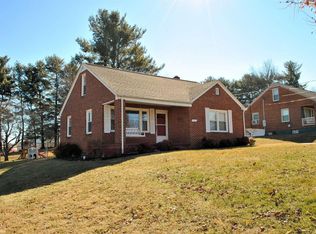 107 Ellett Rd, Christiansburg, VA 24073