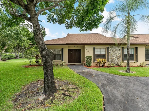 7541 SW 26th Ct #70, Davie, FL 33314