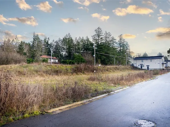 875 Old Victoria Rd, Nanaimo, BC V9R 0L3