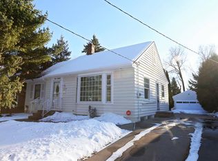 1558 Ivy Ave E, Saint Paul, MN 55106