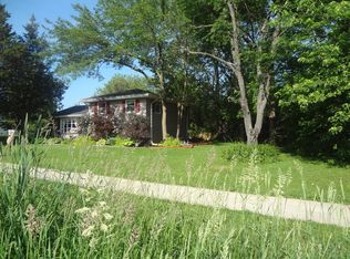 5940 Puffer Rd, Downers Grove, IL 60516