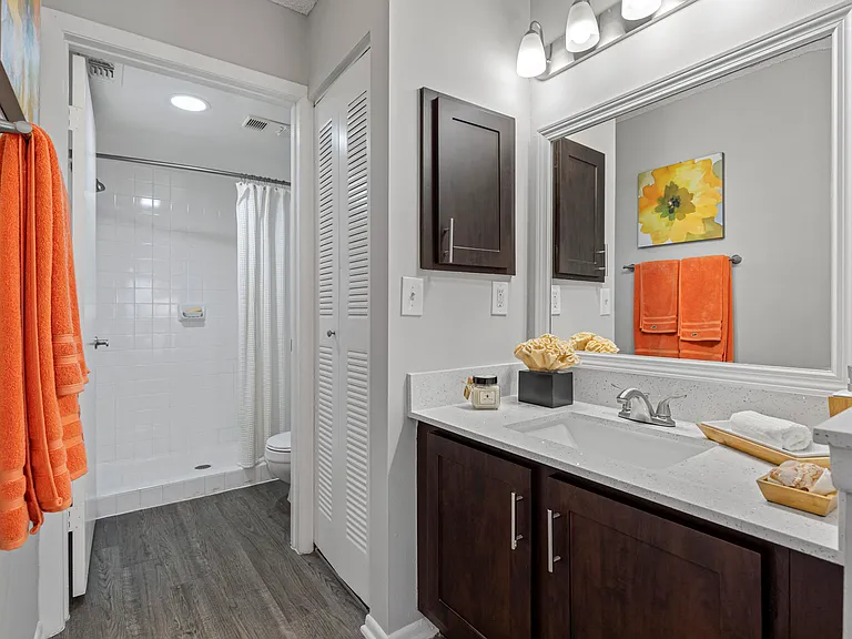 Centro at Davie Apartments — Photo 35