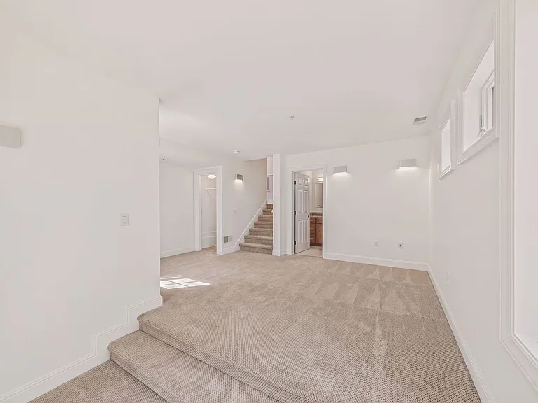 853 De Haro St — Photo 29
