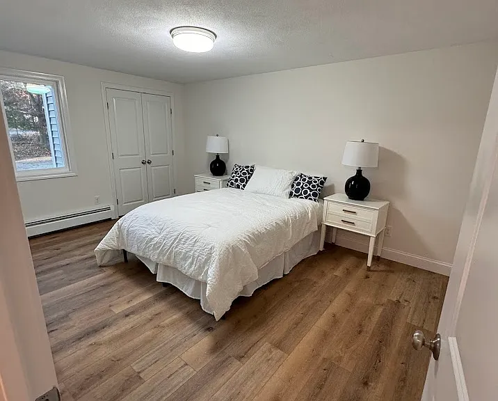 300 New River Rd — Photo 11