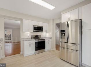 6632 Green Ash Dr, Springfield, VA 22152