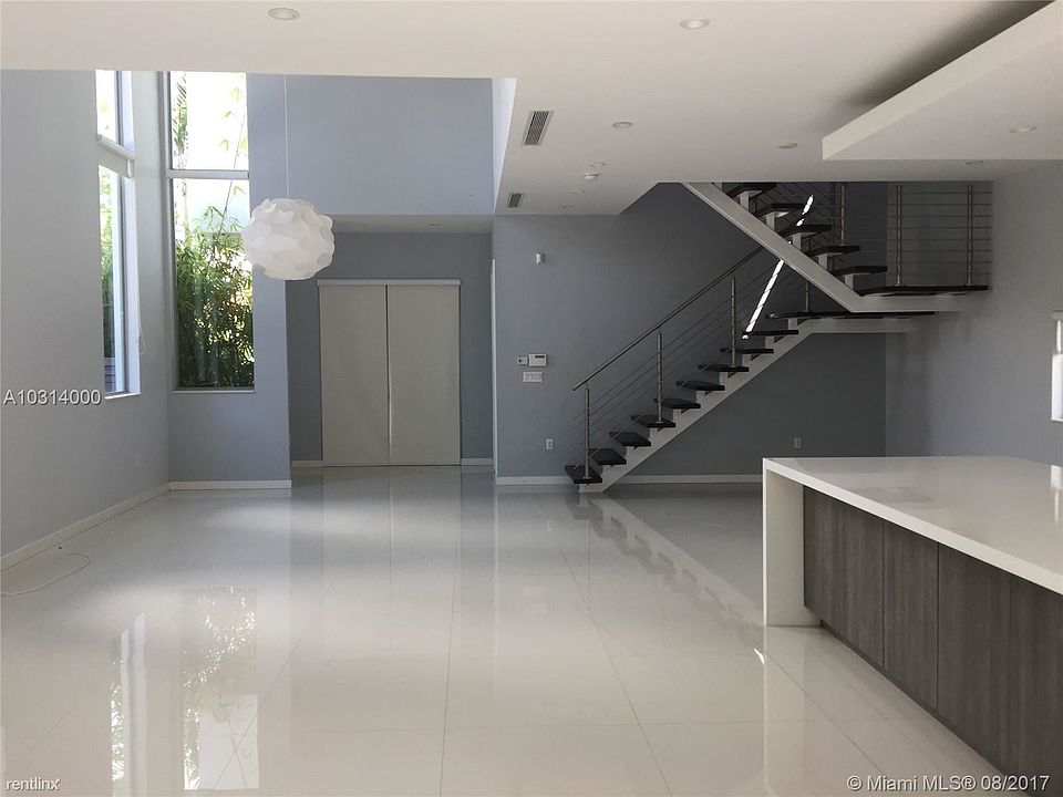 2378 SW 26 Ln c