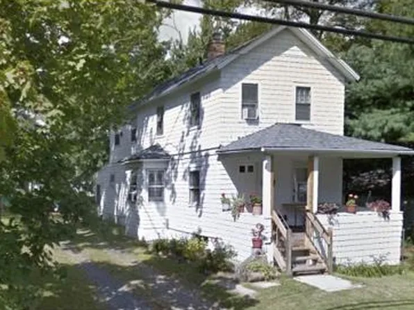 6 New St, Jamesburg, NJ 08831