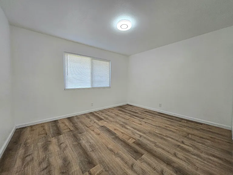 27756 Hummingbird Ct — Photo 8