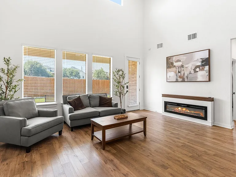 1828 Walnut Grove Bnd — Photo 14