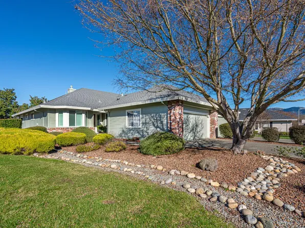 369 Singing Brook Circle, Santa Rosa, CA 95409