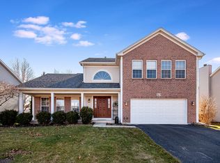 2619 Barrington Dr, Aurora, IL 60503