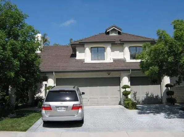 25373 Irving Ln, Valencia, CA 91381
