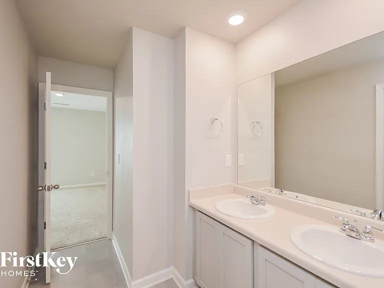 1226 Brookstone Cir — Photo 8